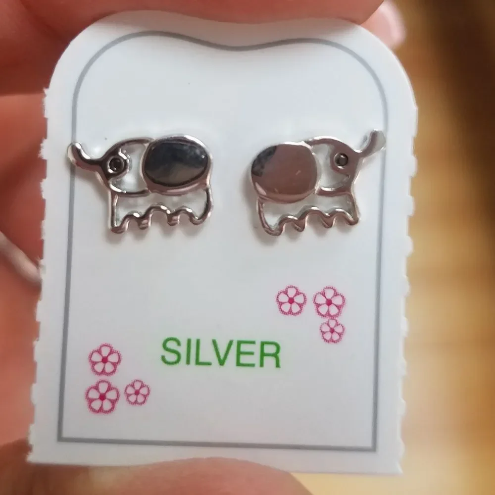 14k gold plated CZ Elephant Screwback Earrings!.